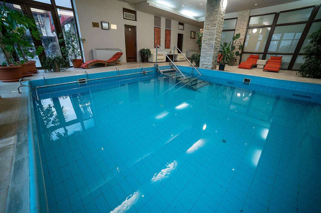 Hotel Secret Garden Baia-Sprie Eksteriør bilde